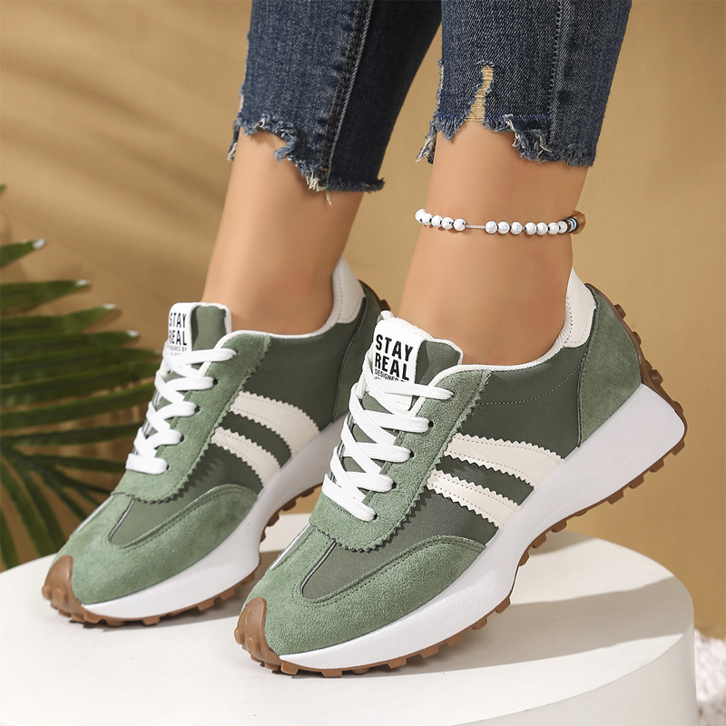 👟💥 50% RABATT! | Låga Casualskor för Damer – 4cm Plattform, Retrodesign & Halksäker!