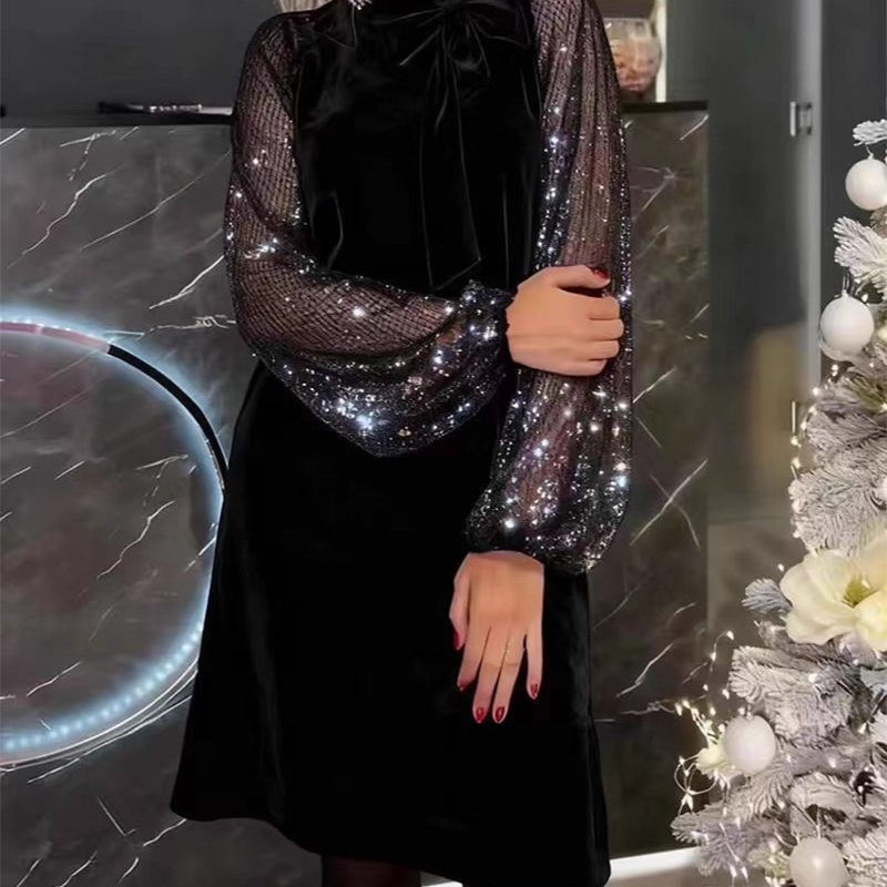 ⏳Begränsad tid 50 % Rabatt⏰Damklänning med Glitter och Fluga vid Halsen✨👗
