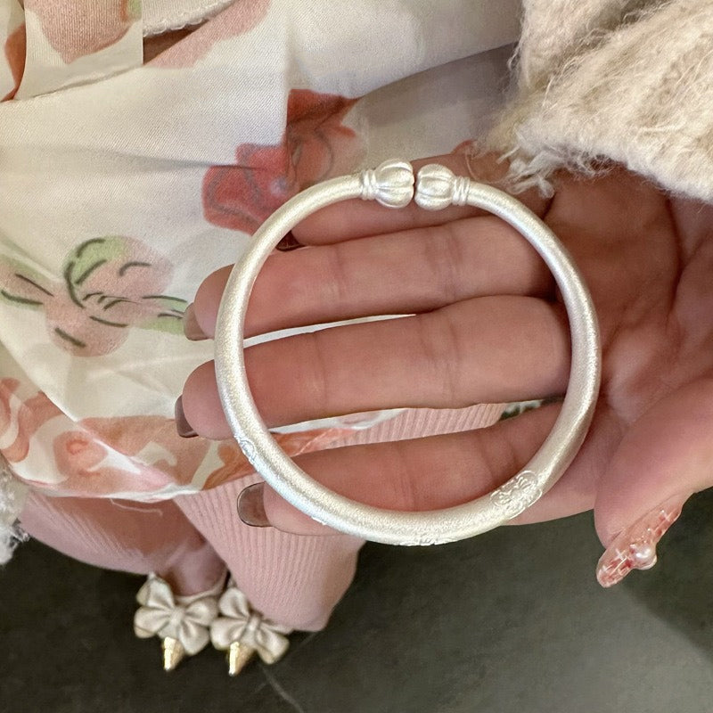 ⌛Tidsbegränsat erbjudande – Silverarmband med vintagblommönster