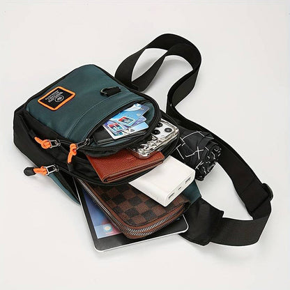🎒✨ Vattentät crossbody-väska med flera fickor – smart förvaring, justerbar rem, hörlursuttag 🌧️