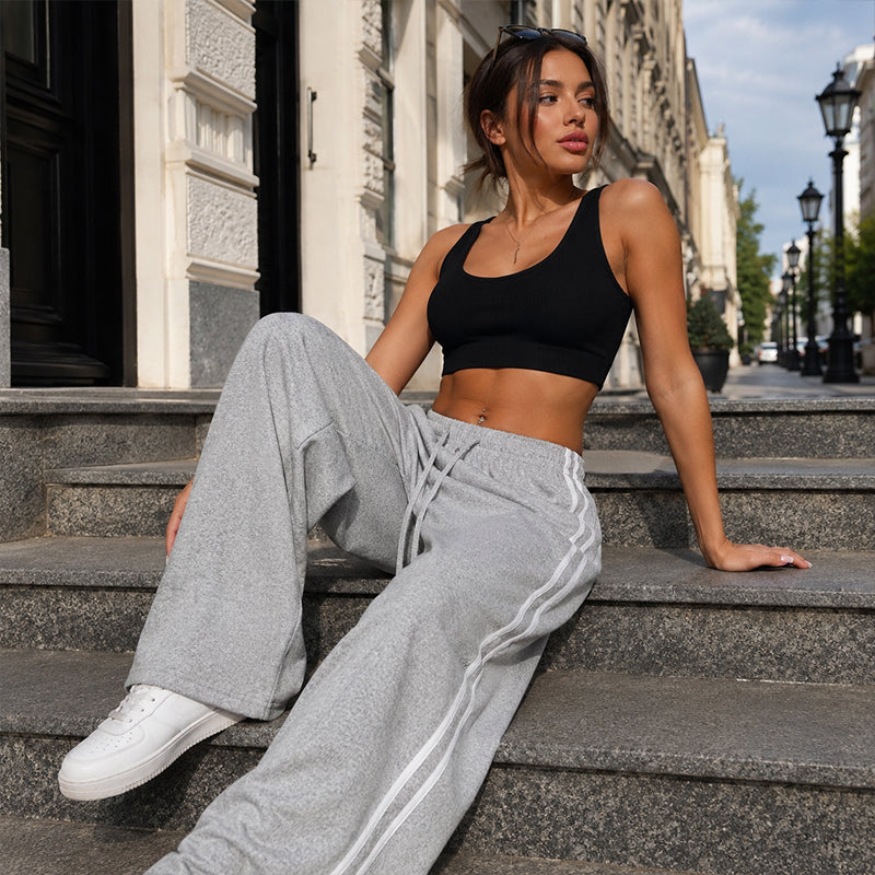 👖🌸 Dambyxor med vida ben – mjukt fall, hög midja & sportig sidorand – perfekt för yoga, resor och vardag 🧘‍♀️